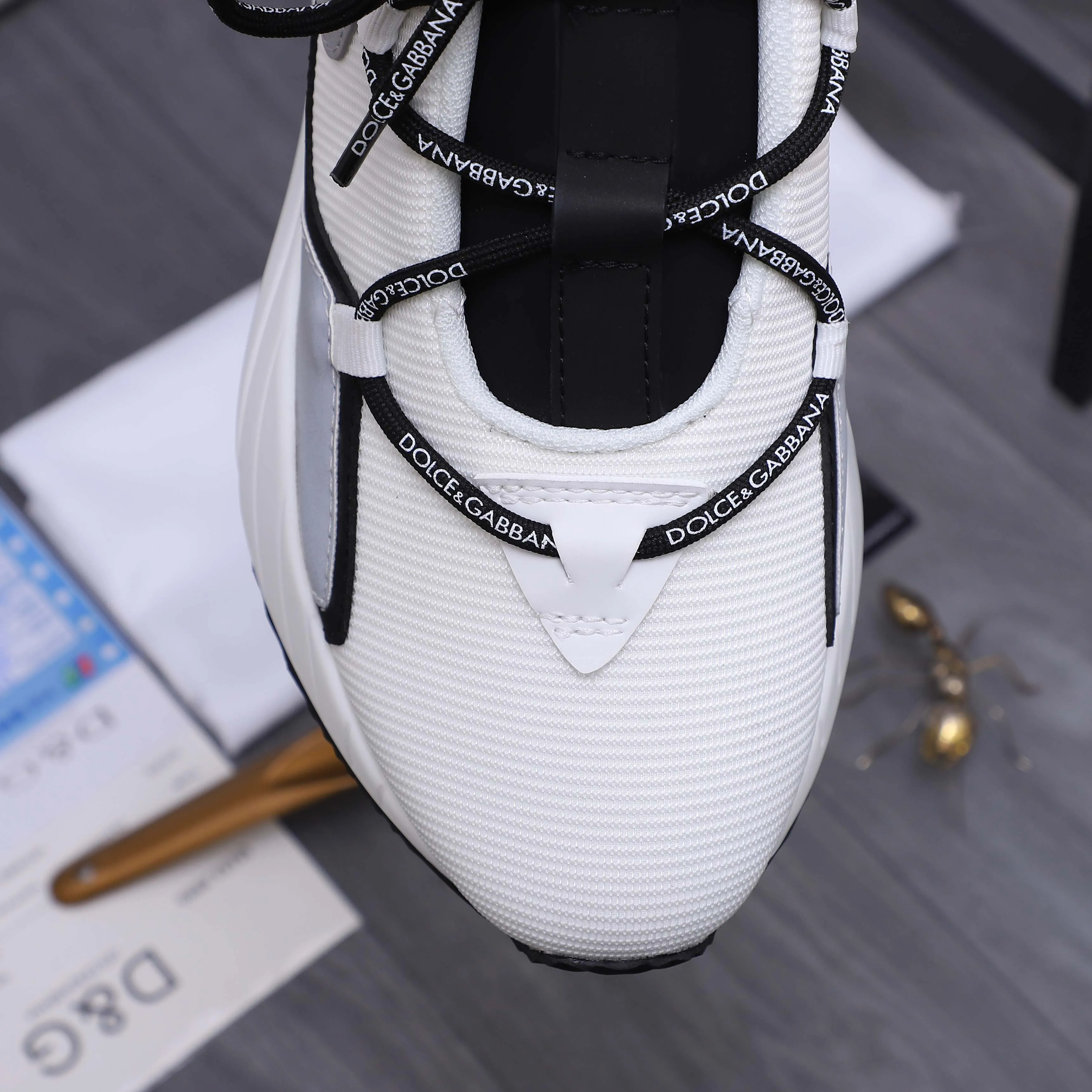 Men's shoes 💰540 Product trademark: DG (Dolce & Gabbana) couple's casual shoes Regular size: 36-46 Product materials: Selected fly woven breathable upper, mesh lining, cowhide insole, original outsole